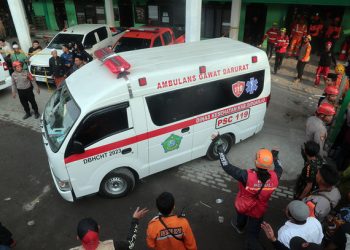 Τραγωδία-στη-Ινδονησία:-Οκτώ-νεκροί-στη-συντριβή-ιδιωτικού-ελικοπτέρου