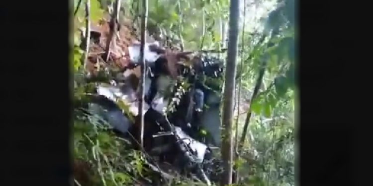 Ινδονησία:-8-νεκροί-από-συντριβή-ιδιωτικού-ελικοπτέρου-στο-νησί-Βόρνεο