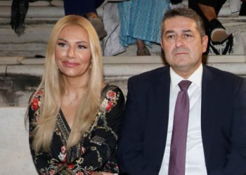 Η-πρώτη-ανάρτηση-της-Τίνας-Μεσσαροπούλου-μετά-τη-νοσηλεία-του-Γιώργου-Μυλωνάκη