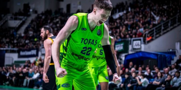 Ζάλγκιρις:-kλείνει-τον-σταρ-της-Τόφας-που-αντιμετώπισε-την-ΑΕΚ