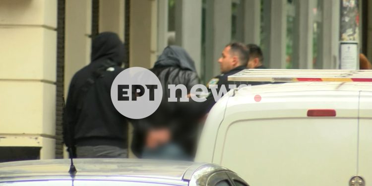 nεκρή-γυναίκα-σε-ακάλυπτο-πολυκατοικίας-στο-κέντρο-της-Αθήνας:-Ηχητικό-ντοκουμέντο-από-τον-καβγά-της-30χρονης-–-Τι-ερευνούν-οι-Αρχές