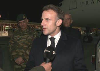 o-Μακρόν-εκφράζει-«ανησυχία»-ότι-η-εκεχειρία-Λιβάνου-–-Ισραήλ-«μπορεί-ήδη-να-έχει-υπονομευτεί»