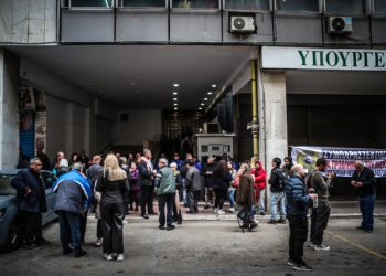 Στην-Αθήνα-κτηνοτρόφοι-και-τυροκόμοι-της-Λέσβου,-κρίσιμη-συνάντηση-στο-υπουργείο-Αγροτικής-Ανάπτυξης