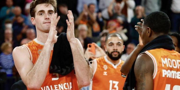 Ντουμπάι-–-Βαλένθια-με-«Ενίσχυση»-στη-φούρια-των-Νυχτερίδων