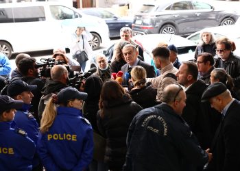 Σε-σύσκεψη-στο-Υπ.-Αγροτικής-Ανάπτυξης-οι-κτηνοτρόφοι-της-Λέσβου,-τι-εξετάζεται-–-Συνεχίζεται-ο-αποκλεισμός-του-λιμανιού-στη-Μυτιλήνη