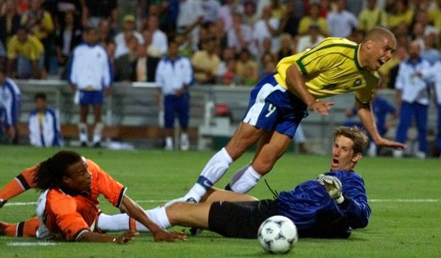 oΑποκάλυψη-Ρονάλντο:-Τι-συνέβη-πριν-τον-τελικό-του-1998-και-γιατί-αρνήθηκε-να-μείνει-εκτός