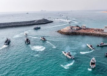 Τρία-ιρανικά-πετρελαιοφόρα-εξήλθαν-από-τα-Στενά-του-Ορμούζ-με-φορτίο-πέντε-εκατομμυρίων-βαρελιών,-λέει-η-kpier