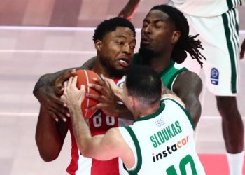 Παναθηναϊκός-–-Ολυμπιακός:-Ποιες-ποινές-υποβλήθηκαν-σε-Δημήτρη-Γιαννακόπουλο,-Εργκίν-Αταμάν-και-Ταϊρίκ-Τζόουνς