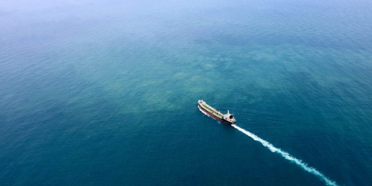 Το-Ιράν-ανοίγει-τα-Στενά-του-Ορμούζ-στο-πλαίσιο-της-εκεχειρίας-στον-Λίβανο-(upd)