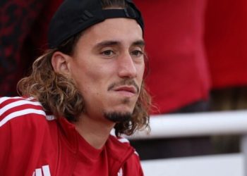 Λίβερπουλ:-Προανάγγειλε-την-επιστροφή-του-Τσιμίκα-στην-ομάδα-ο-Άρνε-Σλοτ