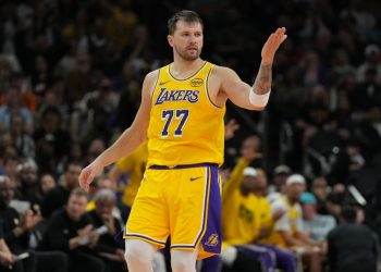 Πρώτη-σε-πωλήσεις-σε-Ευρώπη-και-Μέση-Ανατολή-η-φανέλα-του-Ντόντσιτς-και-των-Λέικερς