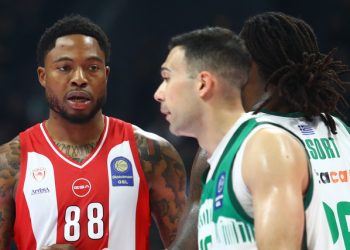 Ολυμπιακός:-Προσφυγή-στο-ΑΣΕΑΔ-για-Τζόουνς