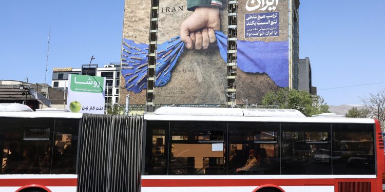 the-guardian:-Ουάσινγκτον-και-Τεχεράνη-χρειάζονται-εξίσου-μια-ειρηνευτική-συμφωνία-–-Μια-ρεαλιστική-λύση