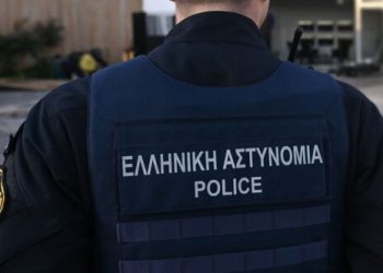 Τέσσερις-φορές-ισόβια-στον-πρώην-αστυνομικό-της-Βουλής-για-τη-σεξουαλική-κακοποίηση-των-παιδιών-του