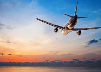 Αεροπορικό-σοκ:-Η-Ευρώπη-ξεμένει-από-καύσιμα,-οι-εταιρείες-καθηλώνουν-τα-αεροπλάνα