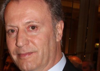 Δημήτρης-Οικονόμου:-Δεν-μπορεί-να-με-ενοχλεί-η-κριτική-όταν-δεν-μου-αρέσει-και-όταν-την-εγώ-να-είναι-καλή