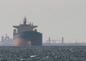 Διοικητής-ιρανικού-πολεμικού-ναυτικού:-Ο-Τραμπ-έχει-αποκλείσει-τους-φίλους-του-από-τα-Στενά-του-Ορμούζ,-όχι-εμάς