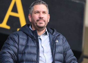 Χάρης-Λεμπιδάκης:-Ο-Κώστας-Τσουρός-είχε-μια-κακή-χρονιά,-σίγουρα-έχει-μάθει-από-όλα-όσα-έγιναν