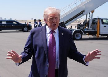 Παραμένει-αισιόδοξος-για-συμφωνία-ο-Τραμπ-–-«Δεν-υπάρχουν-πολλές-σημαντικές-διαφορές-με-το-Ιράν»