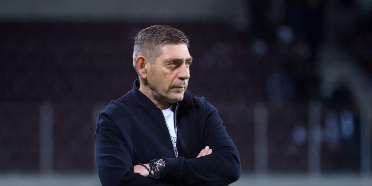 Με-Ατανάσοφ-και-Μελίσσα-στο-Περιστέρι-η-ΑΕΛ