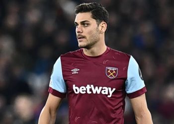 Μαυροπάνος:-Ομάδες-της-premier-league-και-της-bundesliga-θέλουν-τον-Έλληνα-διεθνή-–-Στη-λίστα-της-Ντόρτμουντ