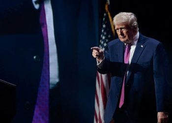 Τραμπ:-Η-εξέταση-αρχείων-για-τα-ufo-φέρνει-στο-φως-ενδιαφέροντα-έγγραφα