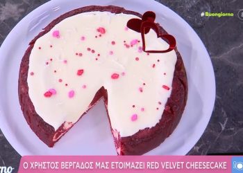 red-velvet-cheesecake-του-Χριστόφορου-Βεργάδου