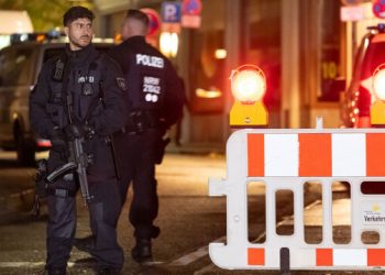 Ένας-νεκρός-και-πολλοί-τραυματίες-από-έκρηξη-σε-υπόγεια-διάβαση-σε-πόλη-της-Γερμανίας