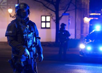 Ένας-νεκρός-και-αρκετοί-τραυματίες-μετά-από-έκρηξη-σε-υπόγεια-διάβαση-στην-Γερμανία