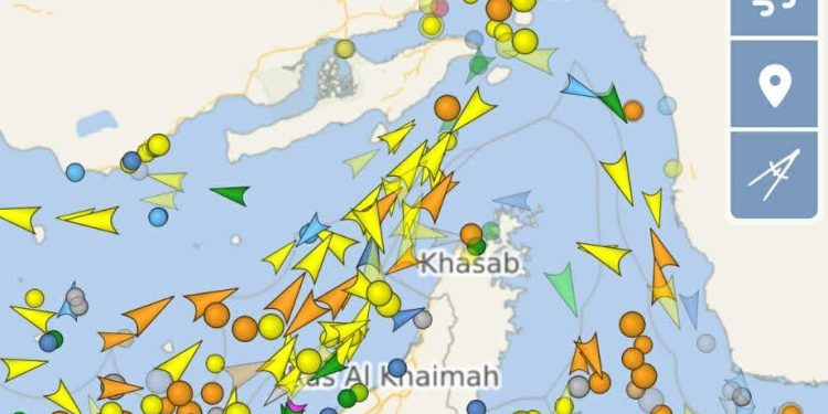 Άνοιγμα-Στενών-του-Ορμούζ:-Προσωρινά-χαμόγελα,-δυσπιστία-και-αναμονή-για-τελική-λύση