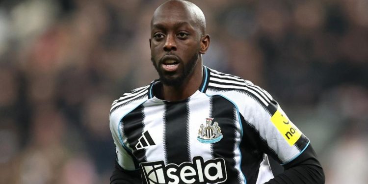 Η-Νιούκαστλ-θέλει-να…-ξεφορτωθεί-τον-Ουϊσά-έναν-χρόνο-μετά-την-απόκτησή-του!