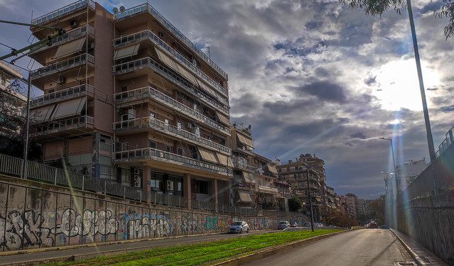 Καιρός:-Ανοιξιάτικο-«κρυφτό»-με-ηλιοφάνεια-και-πρόσκαιρες-καταιγίδες-–-Σε-ποιες-περιοχές-αναμένεται-να-βρέξει-σήμερα