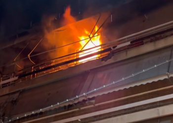 Κολωνός:-Δυο-νεκροί-μετά-από-φωτιά-σε-διαμέρισμα