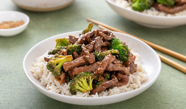 Μοσχάρι-stir-fry-με-σόγια-και-λαχανικά