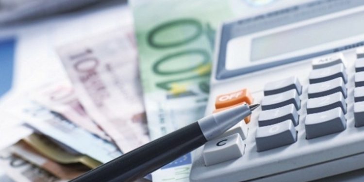 Καταιγίδα-κατασχέσεων-από-την-εφορία-για-τα-χρέη-(πίνακας)