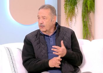 Συγκλονίζει-ο-Τάσος-Κωστής-για-τη-μάχη-με-τον-καρκίνο:-Δεν-κάθισα-ούτε-μια-ημέρα,-πήγαινα-στο-θέατρο-με-το-σωληνάκι