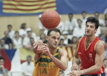 Όταν-ο-Όσκαρ-Σμιντ-έβαζε-55-πόντους-κόντρα-στην-Ισπανία