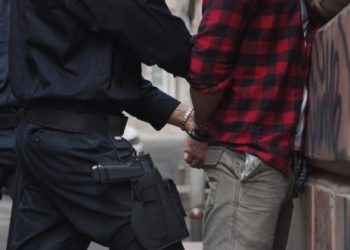 Σύλληψη-37χρονου-ράπερ-για-κατοχή-ναρκωτικών-στα-διόδια-Πολυμύλου-στην-Κοζάνη