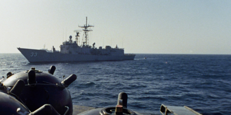 Έκρηξη-στην-ενέργεια:-Το-Στενό-του-Ορμούζ-στο-κόκκινο-–-Η-παγκόσμια-οικονομία-στο-χείλος-ασφυξίας