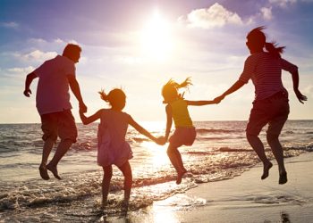 Κοινωνικός-τουρισμός:-Ξεκινούν-την-Τρίτη-οι-αιτήσεις-–-Ποιοι-δικαιούνται-το-voucher