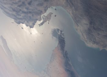 Εκ-νέου-περιορισμούς-στα-Στενά-του-Ορμούζ,-επιβάλλει-το-Ιράν-–-Κατηγορεί-τις-ΗΠΑ-ότι-παραβίασαν-τη-συμφωνία-για-την-επαναλειτουργία-τους