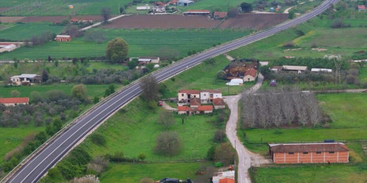 Έργα-οδικής-ασφάλειας-ολοκλήρωσε-η-Περιφέρεια-Θεσσαλίας-στην-ΠΕ-Λάρισας