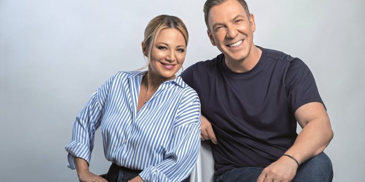 Ζαμπέτογλου-–-Αναγνωστόπουλος:-Τα-δύο-σενάρια-της-ΕΡΤ-για-την-επόμενη-μέρα-του-«Στούντιο-4»