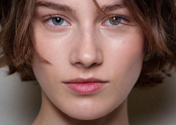 contouring-για-έντονες-γωνίες-προσώπου:-Πώς-να-σμιλεύσετε-τα-χαρακτηριστικά-σας-σωστά