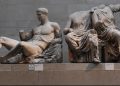 Μουσεία:-Η-Βρετανία-εξετάζει-την-επαναφορά-εισιτηρίου-–-Οι-απρόσμενες-συνέπειες-για-τα-Γλυπτά-του-Παρθενώνα