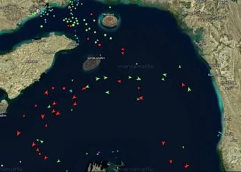 Το-Ιράν-άνοιξε-πυρ-σε-πλοία-στα-Στενά-του-Ορμούζ-–-«Δεν-επιτρέπεται-η-διέλευση-χωρίς-άδεια»