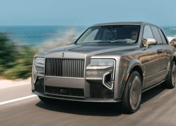 Το-πρόβλημα-με-το-πίσω-κάθισμα-της-rolls-royce-cullinan