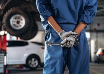 Ψηφιακό-πελατολόγιο:-Στην-τσιμπίδα-συνεργεία,-φανοποιεία,-πλυντήρια