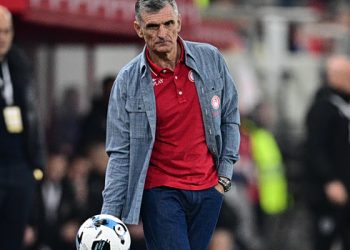 Ολυμπιακός:-Όσα-«είπε»-ο-Μεντιλιμπαρ-με-την-αποστολή…