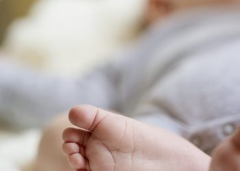 Θεσσαλονίκη:-Για-κακούργημα-διώκονται-οι-δύο-συλληφθέντες-για-την-ψευδή-δήλωση-πατρότητας-νεογέννητου